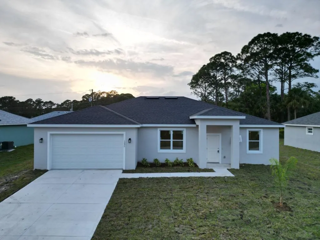 1292 Hastings Rd